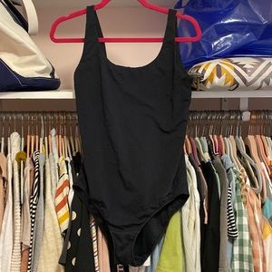 {Everlane} Low back body suit black